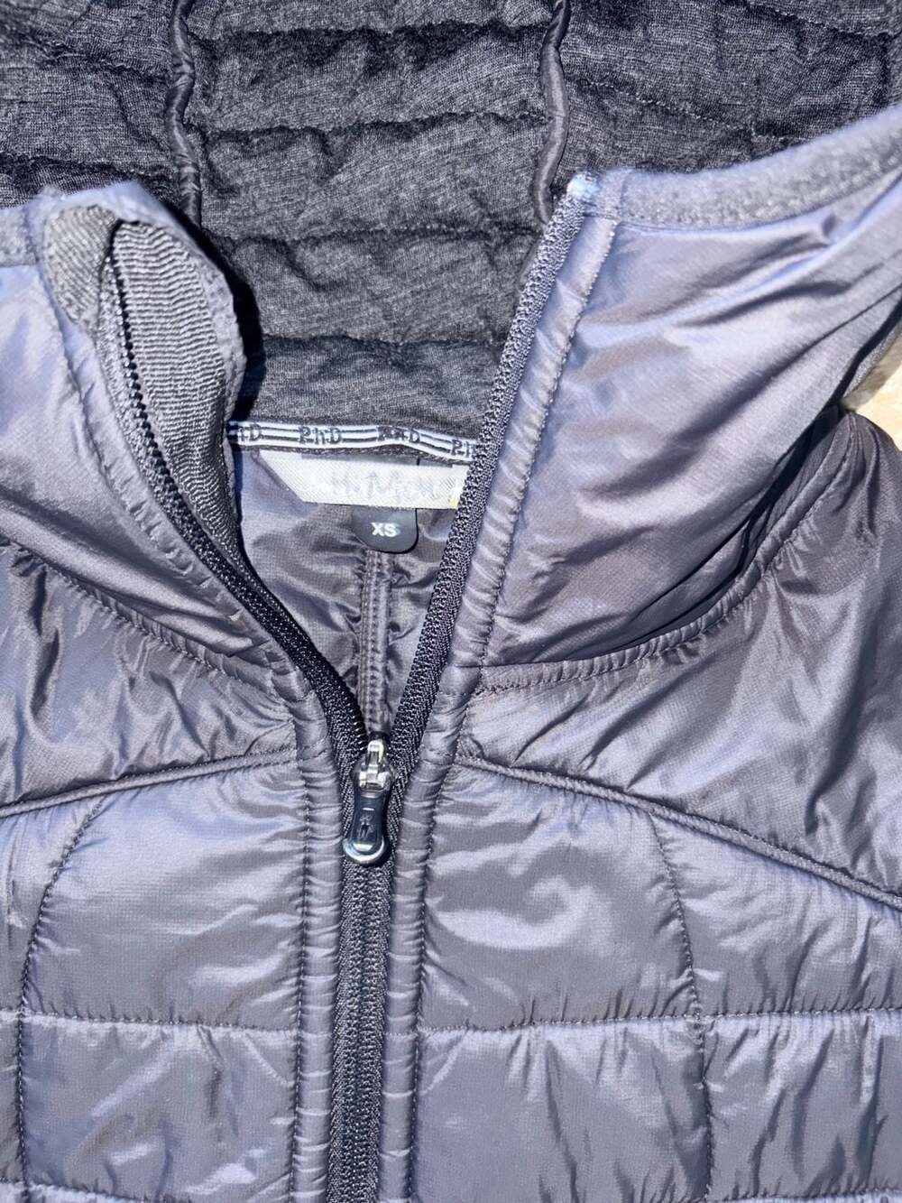 Smartwool PhD SmartLoft Hoody Quilted Puffer Jacket Black Women's Size XS - Picture 2 of 5